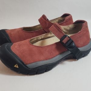 Keen Womens Mary Jane Shoes Size 8 Red Rust Suede Pull Strap Round Toe